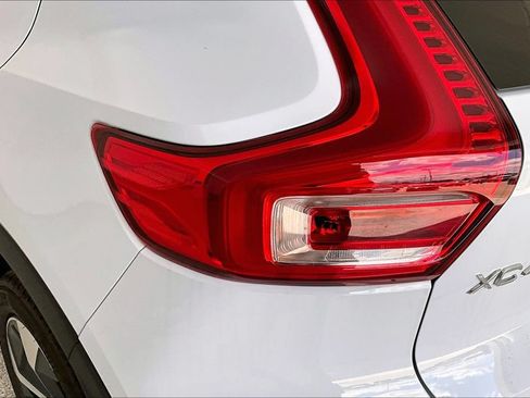 Used 2026 Volvo XC40 B5 Plus AWD/4WD image 39