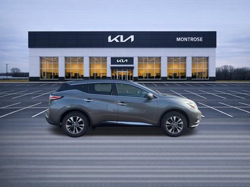 Used 2015 Nissan Murano SV AWD/4WD image 4