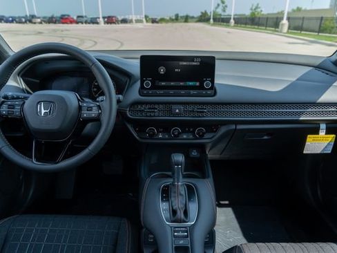 Used 2023 Honda HR-V Sport image 14