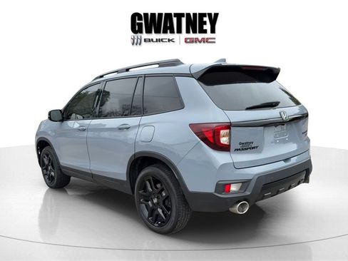 Used 2024 Honda Passport Black Edition image 5