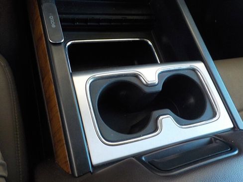 Used 2018 GMC Sierra 1500 SLT image 26