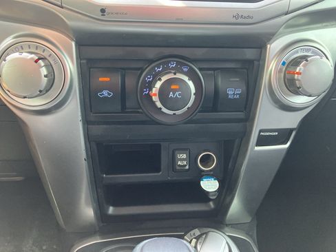 Used 2016 Toyota 4Runner SR5 Premium AWD/4WD image 19