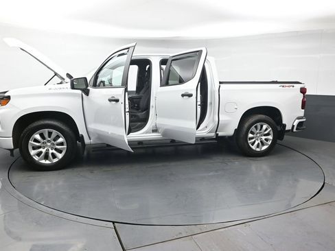 Used 2023 Chevrolet Silverado 1500 Custom AWD/4WD image 42