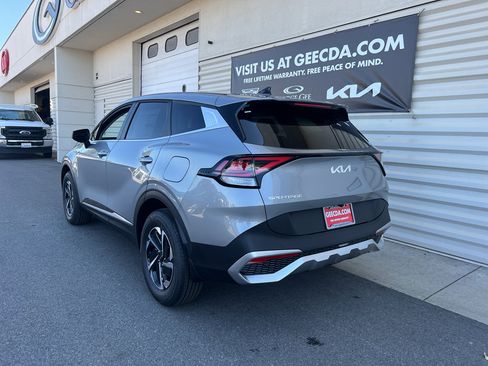 New 2025 Kia Sportage LX image 5