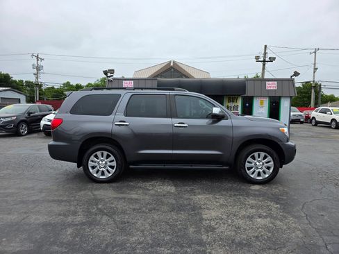 Used 2014 Toyota Sequoia Platinum AWD/4WD image 33