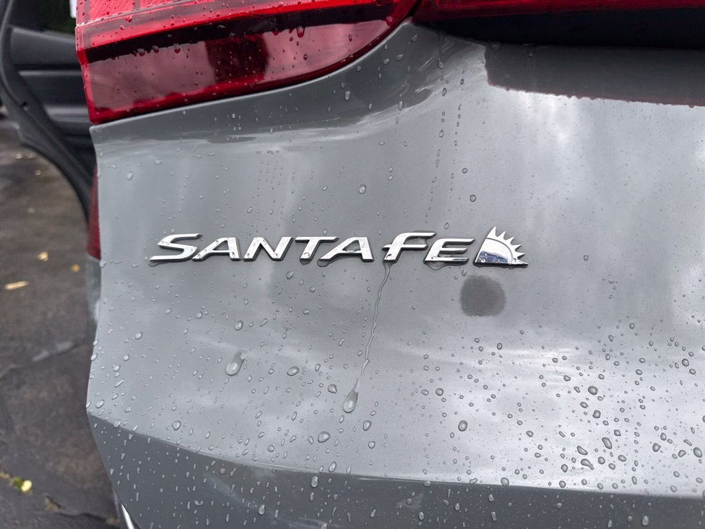 Used 2023 Hyundai Santa Fe Limited w/ Cargo Package AWD/4WD image 16