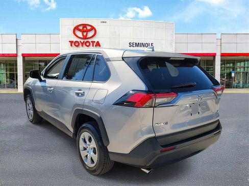 Used 2025 Toyota RAV4 LE image 4