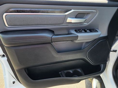 Used 2019 RAM 1500 Big Horn AWD/4WD image 10
