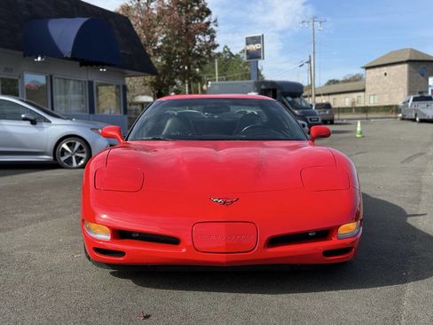 Used 1999 Chevrolet Corvette Coupe image 3