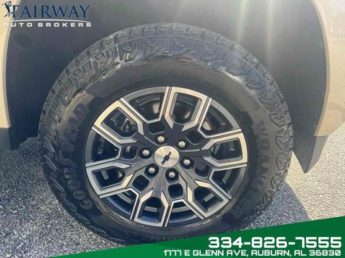 Used 2023 Chevrolet Colorado Z71 image 32