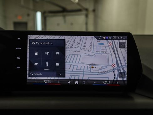 Used 2026 BMW 228i xDrive w/ Technology Package image 17