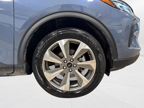 Used 2024 Ford Escape Platinum AWD/4WD image 56