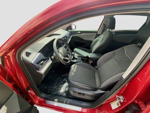 Certified 2023 Volkswagen Taos SE FWD image 18