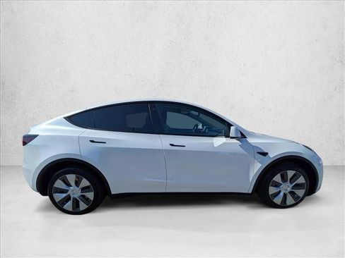 Used 2023 Tesla Model Y Long Range image 4
