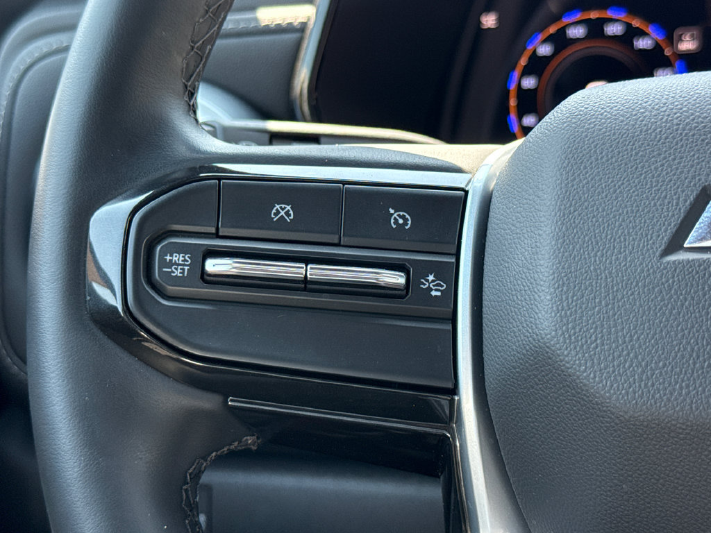 Used 2025 Chevrolet Colorado LT RWD image 28