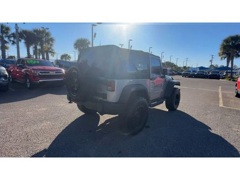 Used 2016 Jeep Wrangler Sport image 3