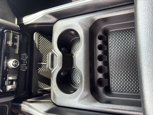 Used 2025 RAM 1500 Big Horn AWD/4WD image 23