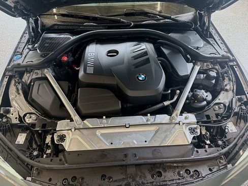 Used 2025 BMW 430i Convertible w/ Premium Package RWD image 33