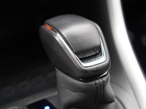 Certified 2025 Toyota RAV4 SE image 34