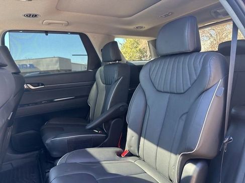 Used 2025 Hyundai Palisade Limited image 23