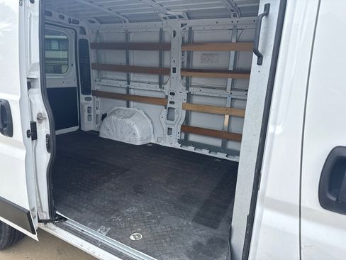 Used 2023 RAM ProMaster 2500 image 14
