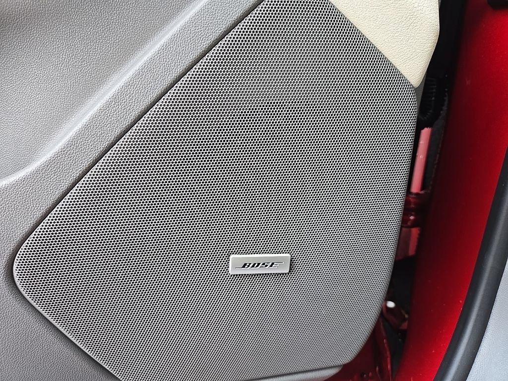 Used 2024 Cadillac XT5 Premium Luxury w/ LPO, Floor Liner Package FWD image 31