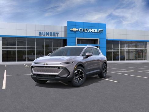 New 2026 Chevrolet Equinox EV LT image 8