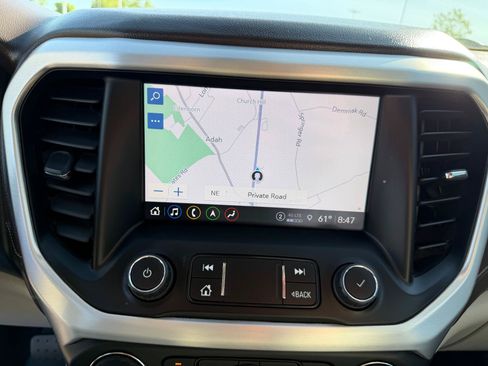 Certified 2023 GMC Acadia SLT FWD image 28