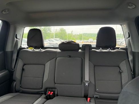 Used 2024 Chevrolet Silverado 1500 Custom w/ Turbomax Blackout Package AWD/4WD image 17