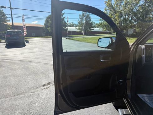 Used 2015 GMC Sierra 1500 SLT image 9