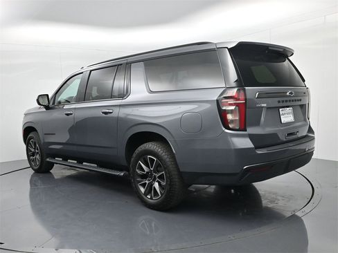 Used 2021 Chevrolet Suburban Z71 w/ Max Trailering Package image 6