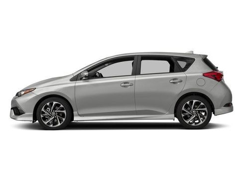 Used 2018 Toyota Corolla iM w/ All-Weather Mat Package FWD image 3