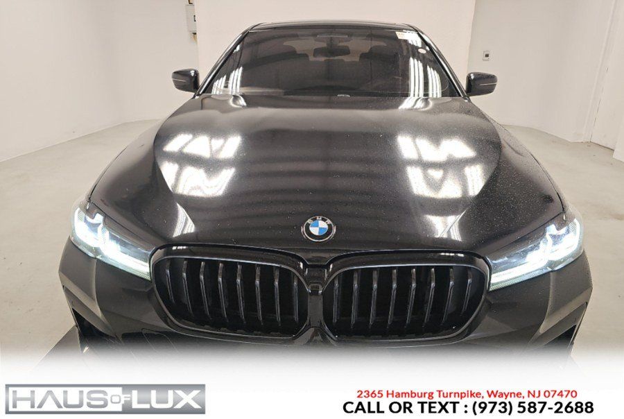 Used 2021 BMW M550i xDrive w/ Executive Package AWD/4WD image 2