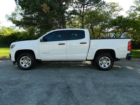 Used 2021 Chevrolet Colorado W/T w/ WT Convenience Package AWD/4WD image 4