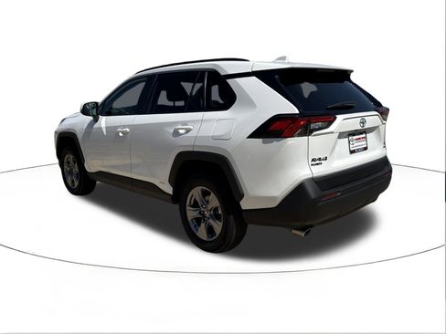 Used 2025 Toyota RAV4 XLE image 5