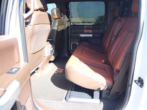 Used 2019 Ford F250 King Ranch w/ King Ranch Ultimate Package AWD/4WD image 16