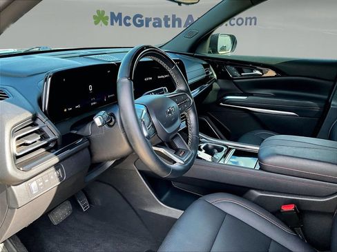 Used 2025 Chevrolet Traverse Z71 w/ Enhanced Driving Package AWD/4WD image 20