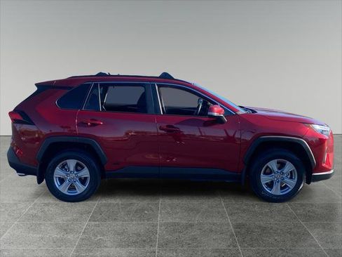 Certified 2025 Toyota RAV4 LE AWD/4WD image 6