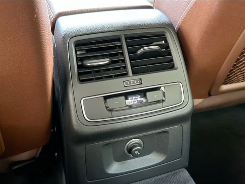 Used 2019 Audi A4 2.0T Premium image 26