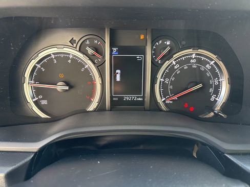 Used 2024 Toyota 4Runner TRD Off-Road image 28