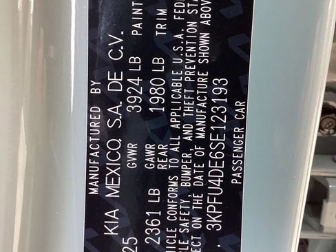 Used 2025 Kia K4 EX image 63