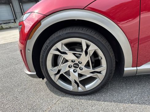 Used 2023 Genesis GV60 Performance image 11