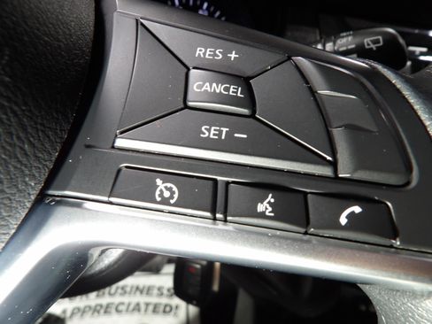 Used 2022 Nissan Rogue Sport S image 18