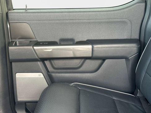 Used 2022 Ford F150 Lariat w/ Equipment Group 502A High image 18