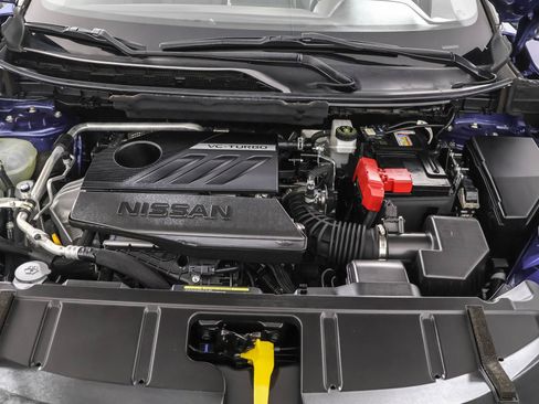 Used 2023 Nissan Rogue SV image 60