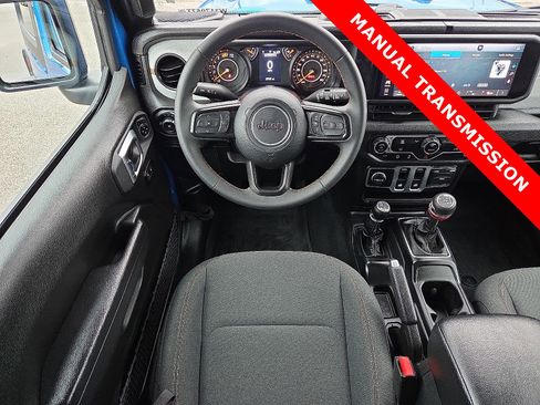 Used 2024 Jeep Wrangler Sport S image 11