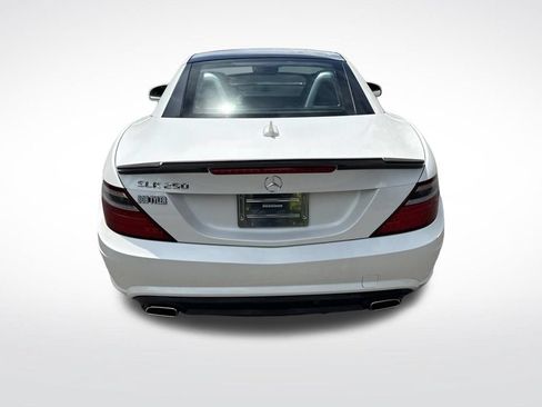 Used 2015 Mercedes-Benz SLK 250 image 6