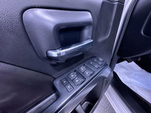 Used 2018 Chevrolet Silverado 1500 LT w/ All Star Edition image 12