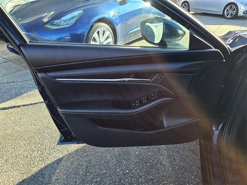 Used 2024 MAZDA MAZDA3 s image 31