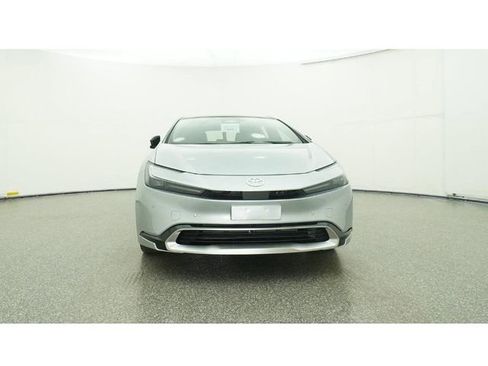New 2026 Toyota Prius Plug-In Hybrid FWD image 31